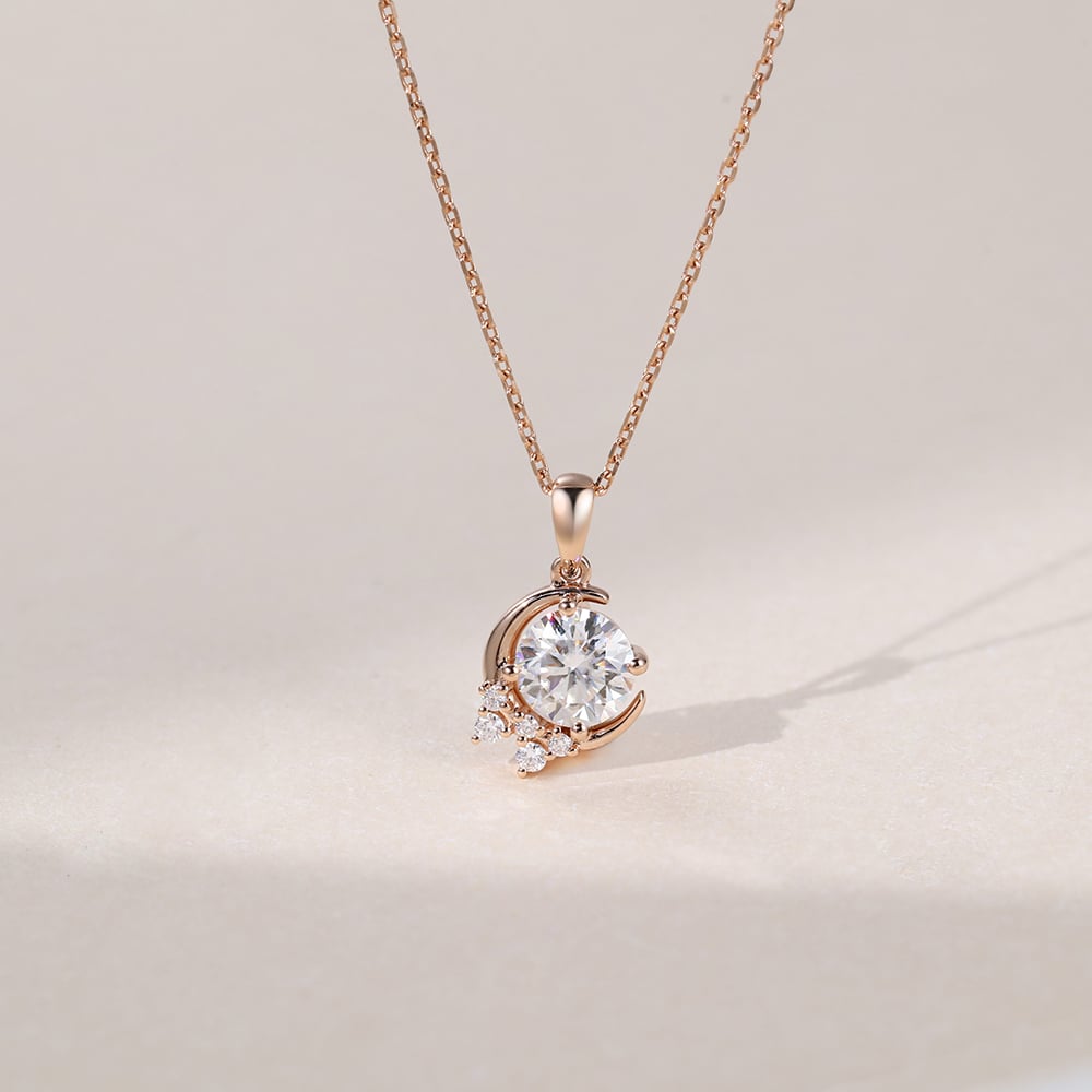 1.10 CT Round Moissanite Diamond Cluster Pendant Necklace in Solid Gold 1