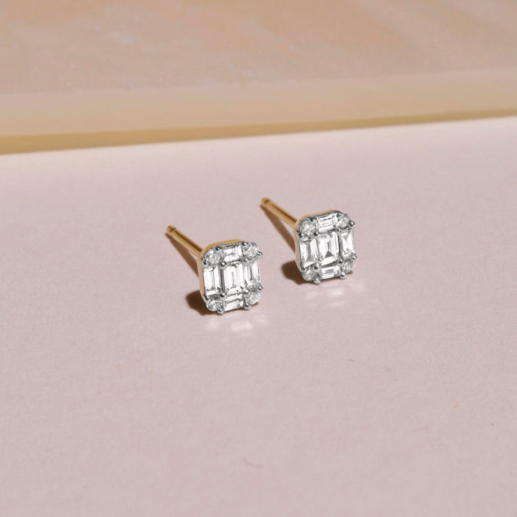 1.50 TCW Emerald & Baguette Cut Moissanite Stud Earrings in Gold 1