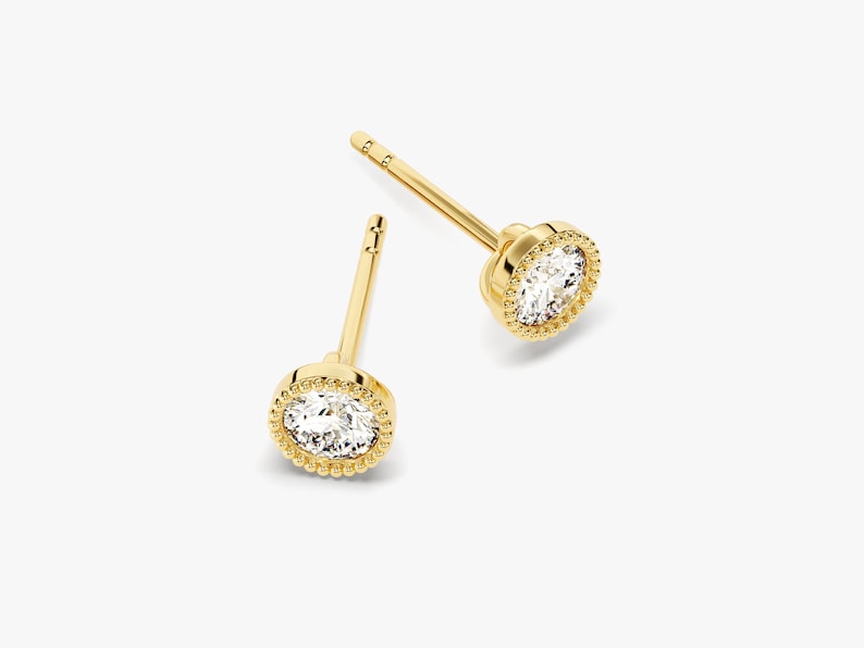 0.50 TCW Round Cut Moissanite Stud Earrings in Gold 2