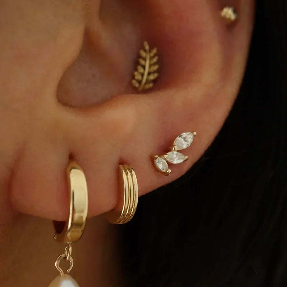 0.40 TCW Marquise Cut Moissanite Leaf Stud Earrings in Gold 2