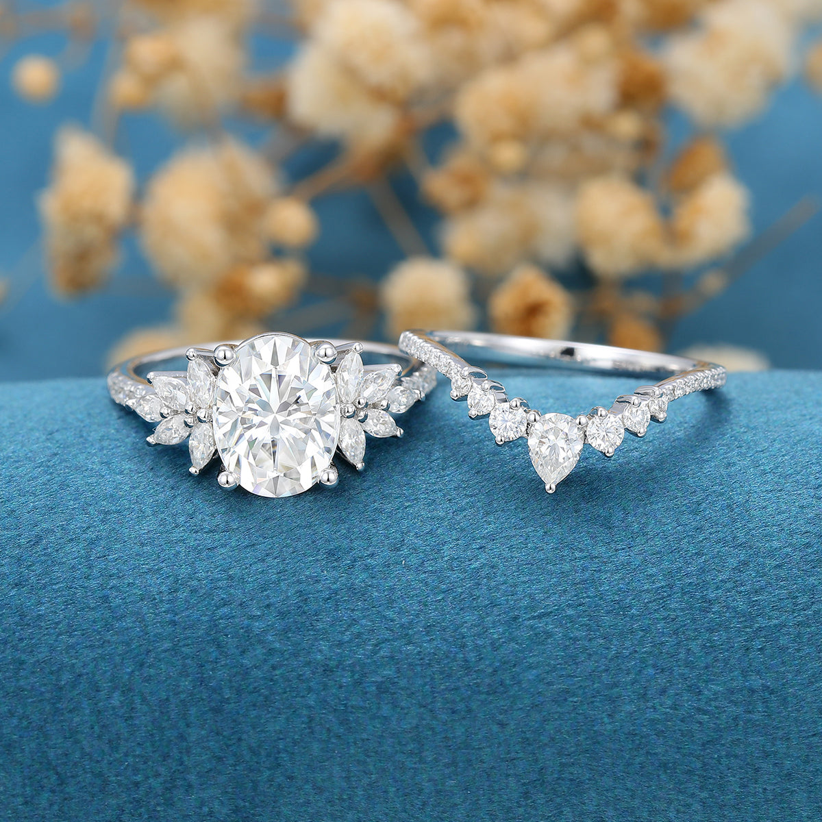 1.33 CT Oval Shaped Moissanite Cluster Bridal Set 4