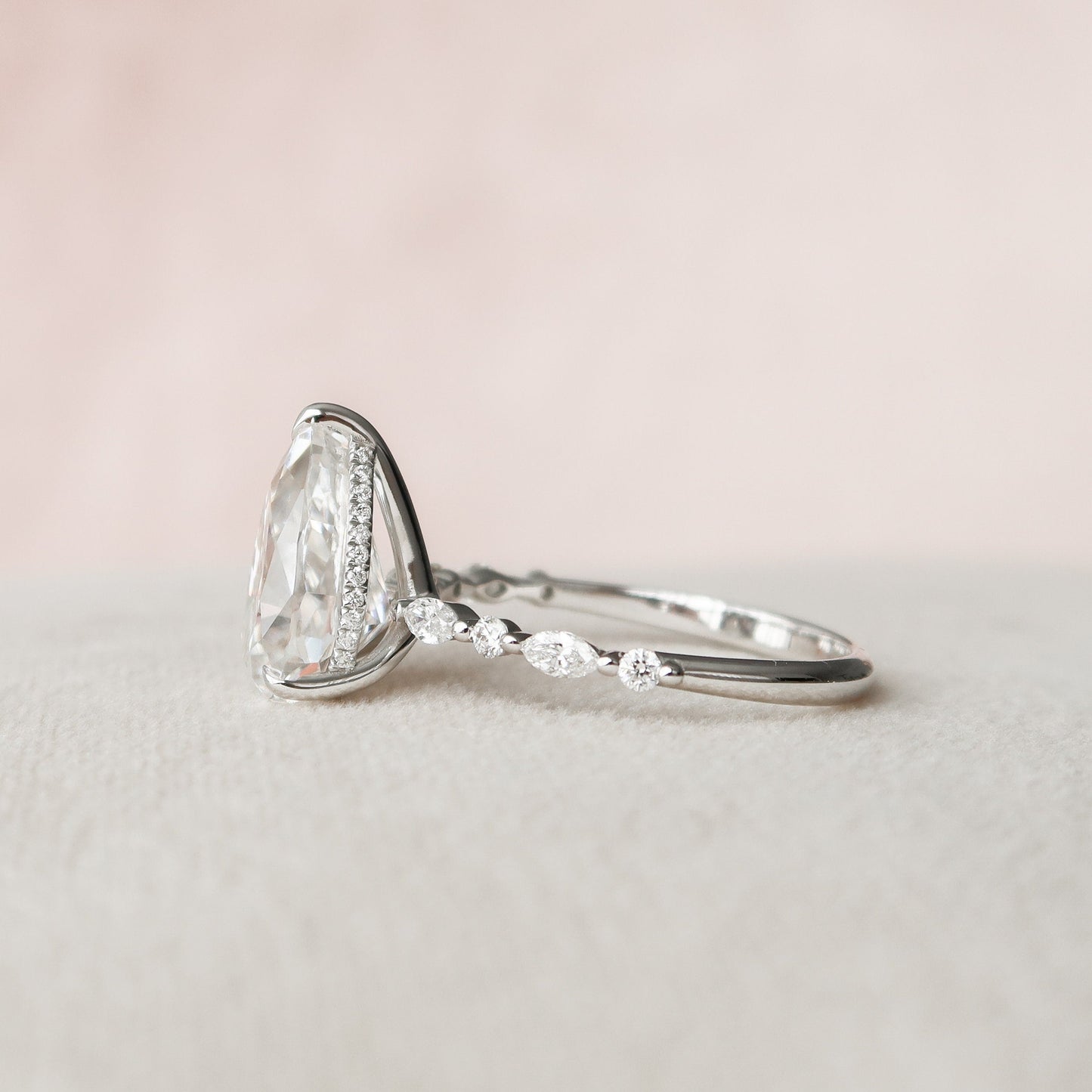 4.0 CT Pear Cut Pave Setting Moissanite Engagement Ring 2