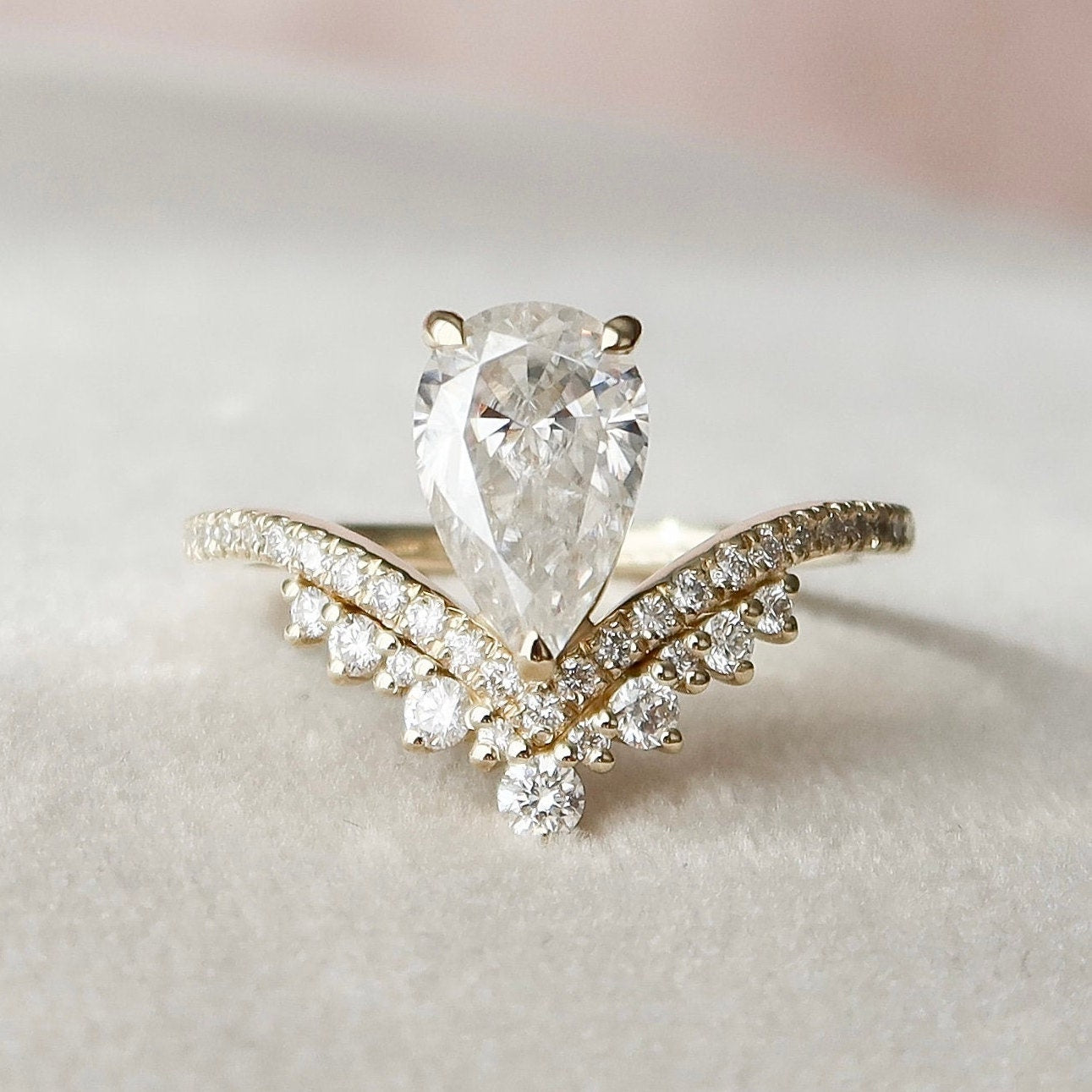 1.5 CT Pear Art Deco Moissanite Engagement Ring 3